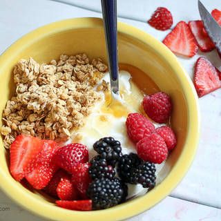 1487305720 1455862781 delicious and healthy breakfast bowl with chobani greek yogurt 6