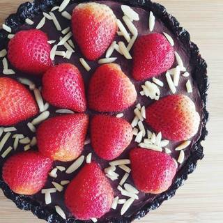 เมนูง่ายๆ ไม่ต้องใช้เตาอบ Strawberry Chocolate Tart ใครๆก็ทำได้ ♥