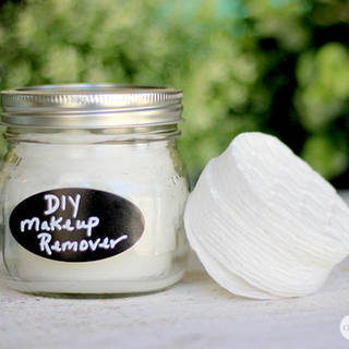 DIY : โหลแผ่นเช็ดเครื่องสำอาง ทำง่าย ใช้ของเพียง 3 อย่าง