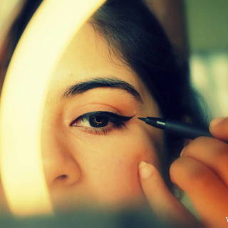 สวยเป๊ะ ง่ายๆ แค่ กรีด'อายไลเนอร์' ให้เข้ากับ รูปตา