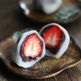 Strawberry Daifuku ขนมหวานแสนอร่อยสไตล์ญี่ปุ่น