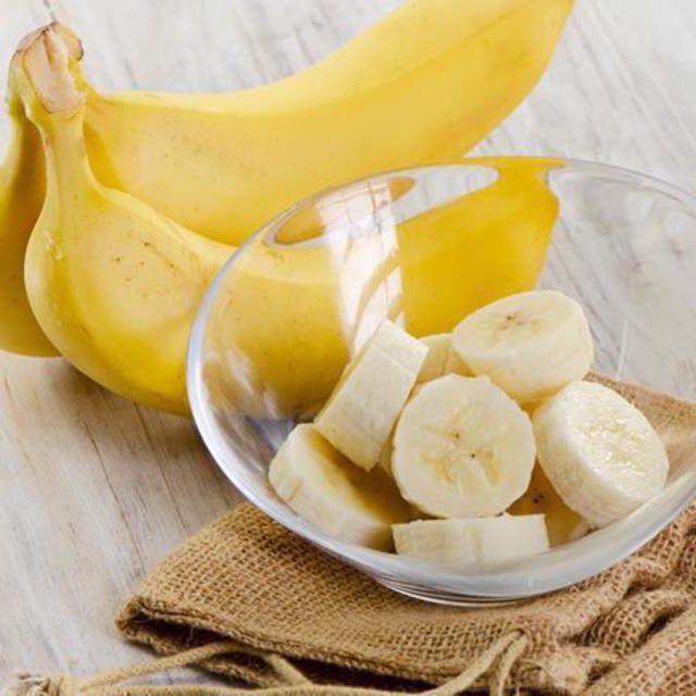 Should you eat bananas at night