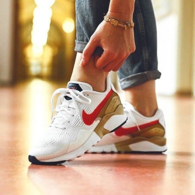1472376890 nike 845012 101 wmns air pegasus 92 16 white  3 617x589