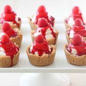 Icon mini cheesecakes with raspberry sauce for oh sweet basil 5