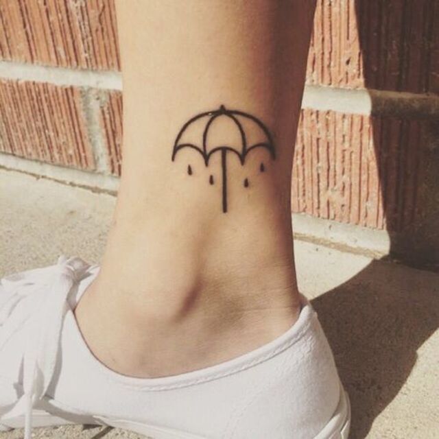 รู้ยัง!! "umbrella tattoo" รอยสักฮอตฮิตสำหรับชีวิตในหน้าฝน ++