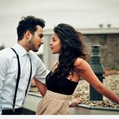 Icon wallpaper of love couple 2