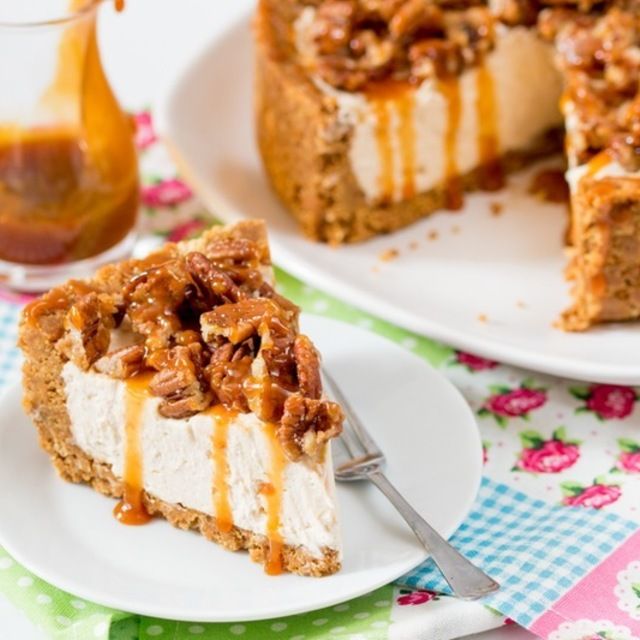 Gingerbread pecan caramel cheesecake finished wide 3