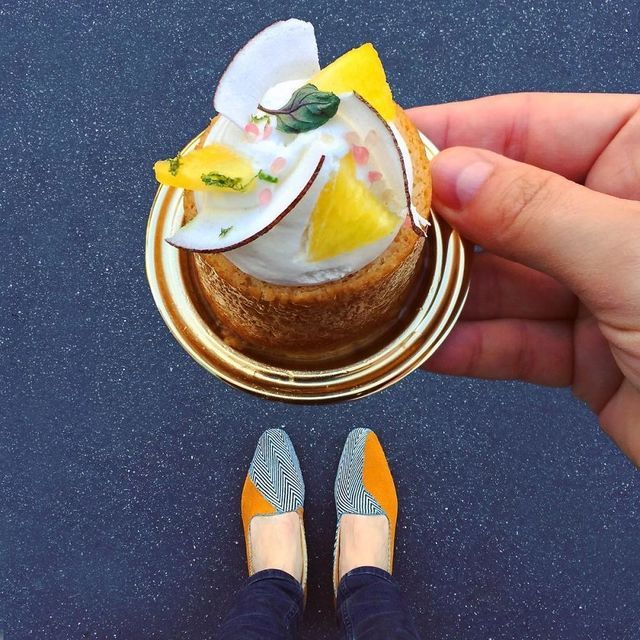 รวมไอเดียมิกซ์แอนด์แมทช์ 'ขนมหวานและรองเท้า!' จาก IG : Desserted_in_Paris 