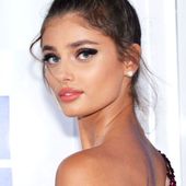Icon hbz vday hair taylor hill 1