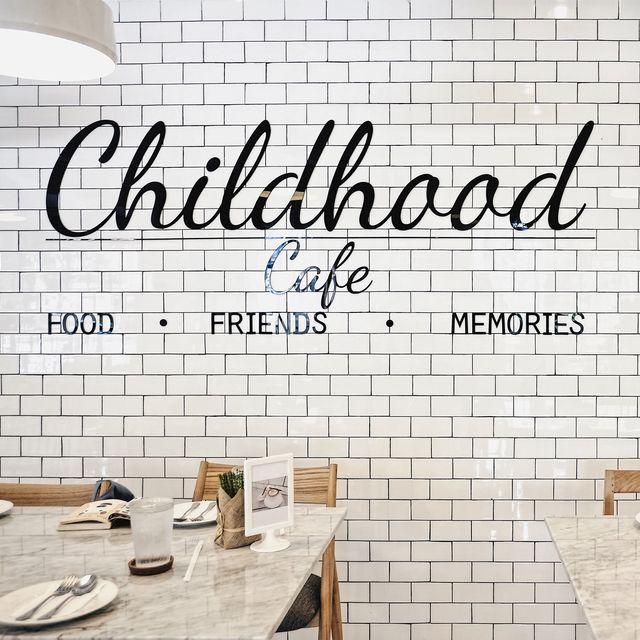 มาย้อนวัยวันวานที่ Childhood Cafe คาเฟ่ย่านอโศกเปิดใหม่ที่ควรไปเช็คอิน