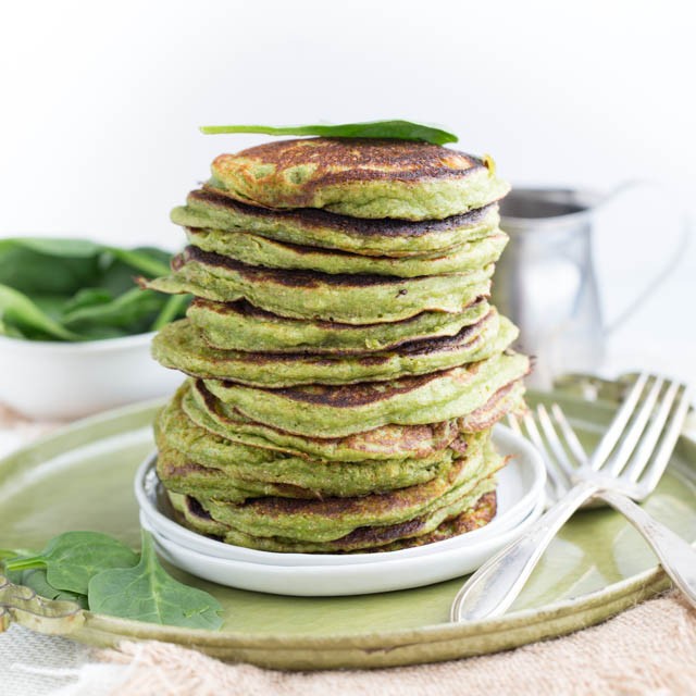 Spinach Pancakes สูตรแพนเค้กสีเขียวแสนอร่อย ได้ประโยชน์เต็มคำ