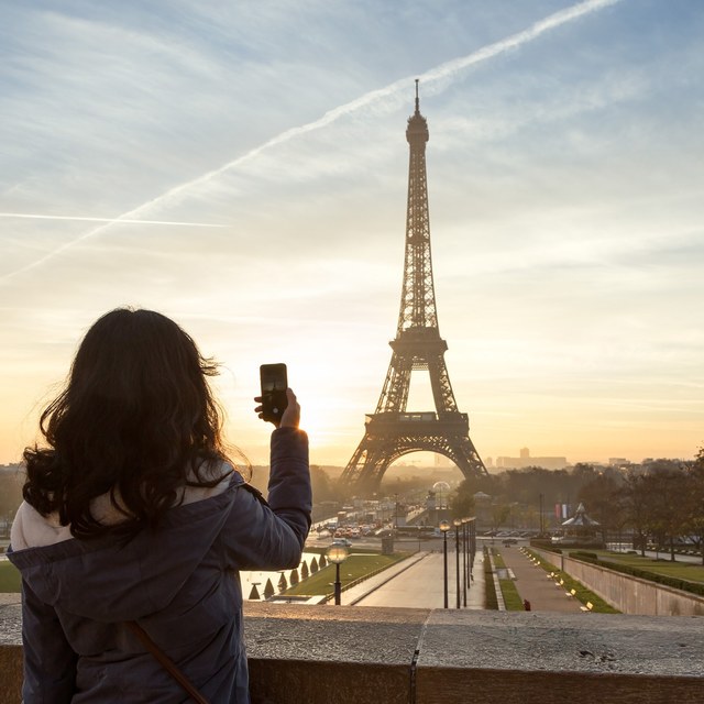 Paris eiffel tower phone cr getty