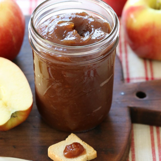 Slowcookerapplebutter 550x825