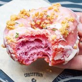 Icon millennial pink doughnuts