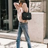 Icon 1511095354 04 a pink angora sweater hgh waisted blue jeans gold shoes and a black bag