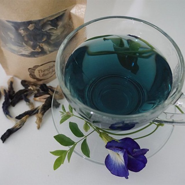 Thai butterfly pea flower tea