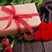 Icon valentines gifts pic quiz