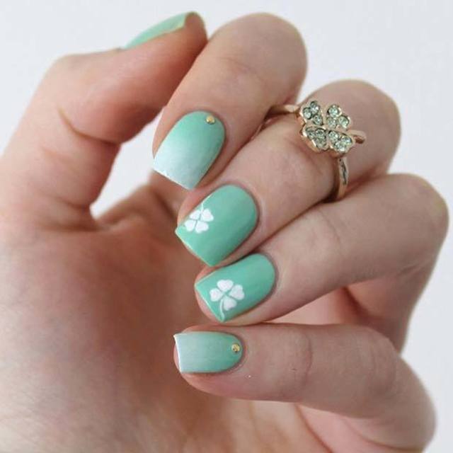Stylish clover nail design