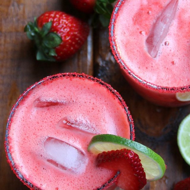 Strawberry and lime margaritas