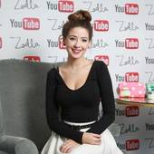 Icon 1447305372 gallery showbiz zoella 02