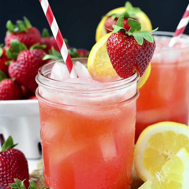 Strawberry coconut water lemonade iowagirleats 01