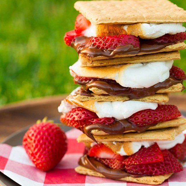 Chocolate strawberry smores
