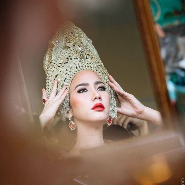 คอสตูมสุดอลังการจากงานบวงสรวงเพลิงพระนาง