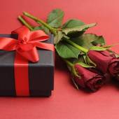 Icon 1450795087 rose with gift for girls image