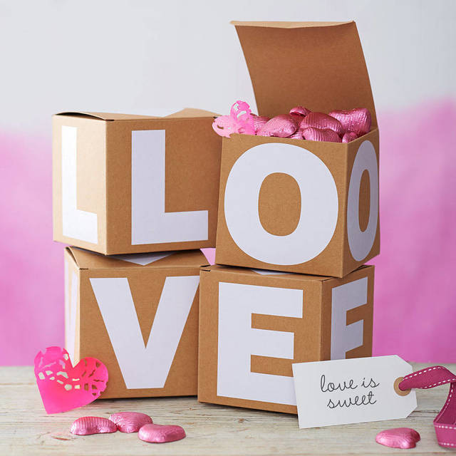 1454487968 original valentine gift box