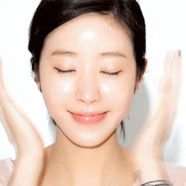 Korean beauty cloudless skin