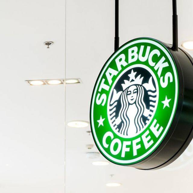 1453890421 starbucks mobile ordering.0.0