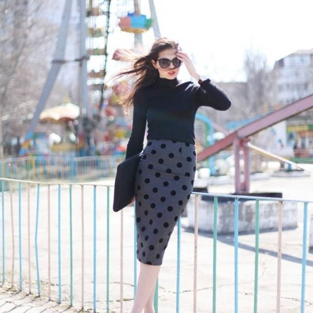 1457362200 polka dot pencil skirt
