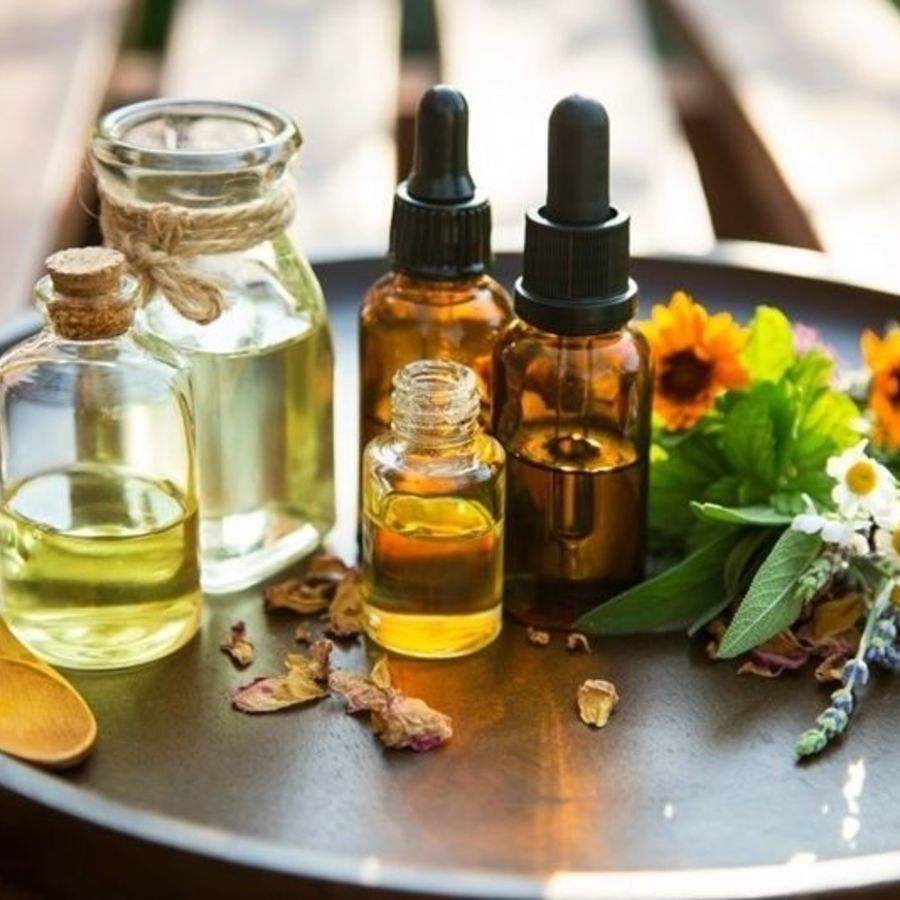 1684935695 essential oils 1 1