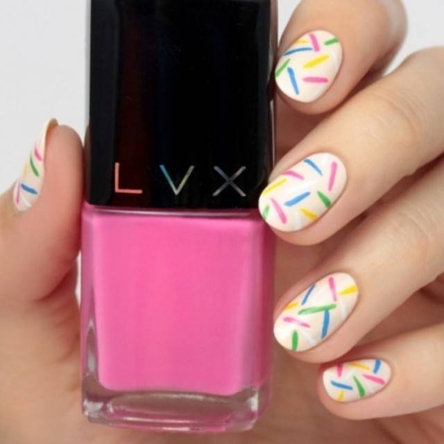 1463461333 cute diy rainbow sprinkles nail design 1 500x496