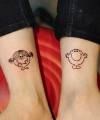 https://image.sistacafe.com/w200/images/uploads/content_image/image/108693/1458816670-45-cute-matching-tattoos.jpg