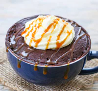 https://image.sistacafe.com/w200/images/uploads/content_image/image/113114/1459763564-salted-caramel-mocha-mug-cake-10.jpg