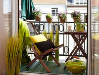 https://image.sistacafe.com/w200/images/uploads/content_image/image/117421/1460441027-Amazingly-Pretty-Decorating-Ideas-for-Tiny-Balcony-Spaces_23.jpg