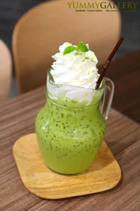 https://image.sistacafe.com/w200/images/uploads/content_image/image/118421/1460658872-Iced-Green-Tea-Latte-130-_E0_B8_9A_E0_B8_B2_E0_B8_97-1.jpg
