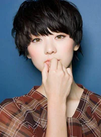 https://image.sistacafe.com/w200/images/uploads/content_image/image/124634/1461699726-Modern-Version-of-the-Bowl-Cut-Cute-Short-Asian-Hairstyles.jpg