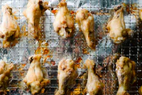 https://image.sistacafe.com/w200/images/uploads/content_image/image/12472/1435117614-crispy-honey-garlic-soy-wings-3.jpg