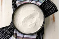 https://image.sistacafe.com/w200/images/uploads/content_image/image/129682/1462864800-Toasted-Marshmallow-Ice-Cream-cake-with-Salted-Caramel-6-e1439354045760.jpg