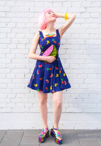 https://image.sistacafe.com/w200/images/uploads/content_image/image/131981/1463241224-1.-fruit-salad-dress-with-watermelon-clutch.jpg