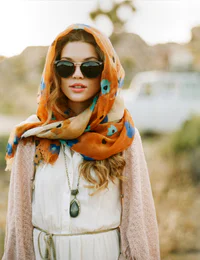 https://image.sistacafe.com/w200/images/uploads/content_image/image/132139/1463292327-headscarf-fashion.png