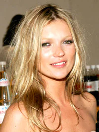 https://image.sistacafe.com/w200/images/uploads/content_image/image/133792/1463585068-younger-kate-moss-hair.jpg