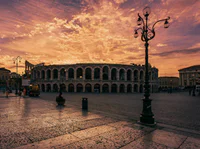 https://image.sistacafe.com/w200/images/uploads/content_image/image/134496/1463719736-verona-italy-italien-colosseum-kolosseum-sunrise-sonnenaufgang.jpg