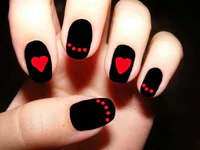 https://image.sistacafe.com/w200/images/uploads/content_image/image/134904/1463789599-12-red-black-nail-designs.jpg