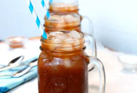 https://image.sistacafe.com/w200/images/uploads/content_image/image/13855/1435581626-3-iced-coffee.jpg