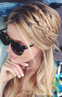 https://image.sistacafe.com/w200/images/uploads/content_image/image/141324/1465058342-boho-hairstyles-with-braids-_E2_80_93-bun-updos-other-great-new-stuff-to-try-out16.jpg
