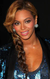 https://image.sistacafe.com/w200/images/uploads/content_image/image/14807/1435826191-Beyonce%2BKnowles%2BLong%2BHairstyles%2BLong%2BBraided%2BYpsQqD32BWrl.jpg