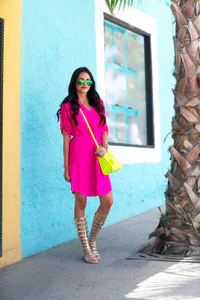 https://image.sistacafe.com/w200/images/uploads/content_image/image/158223/1467830607-hot-pink-summer-dress-630x945.jpg
